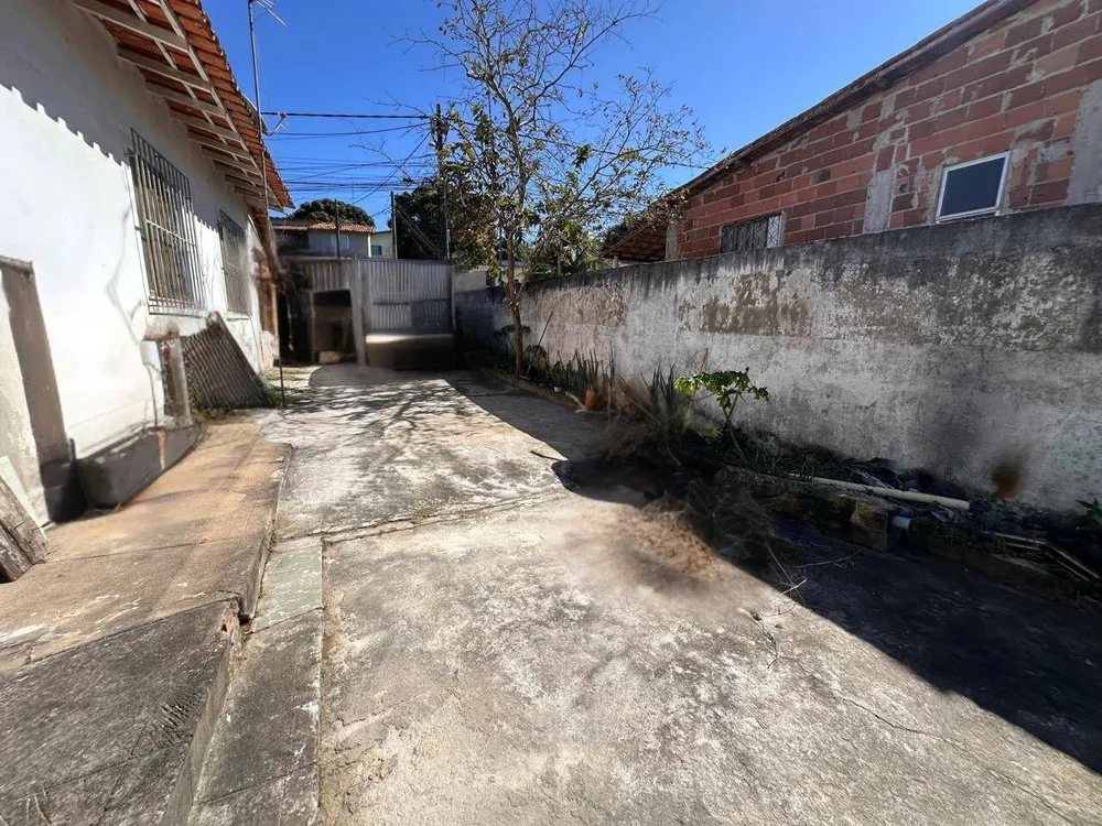 Casa, 4 quartos, 174 m² - Foto 2