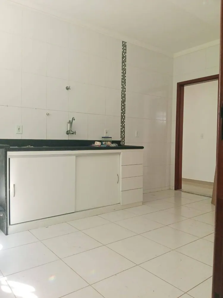 Casa, 3 quartos, 95 m² - Foto 2