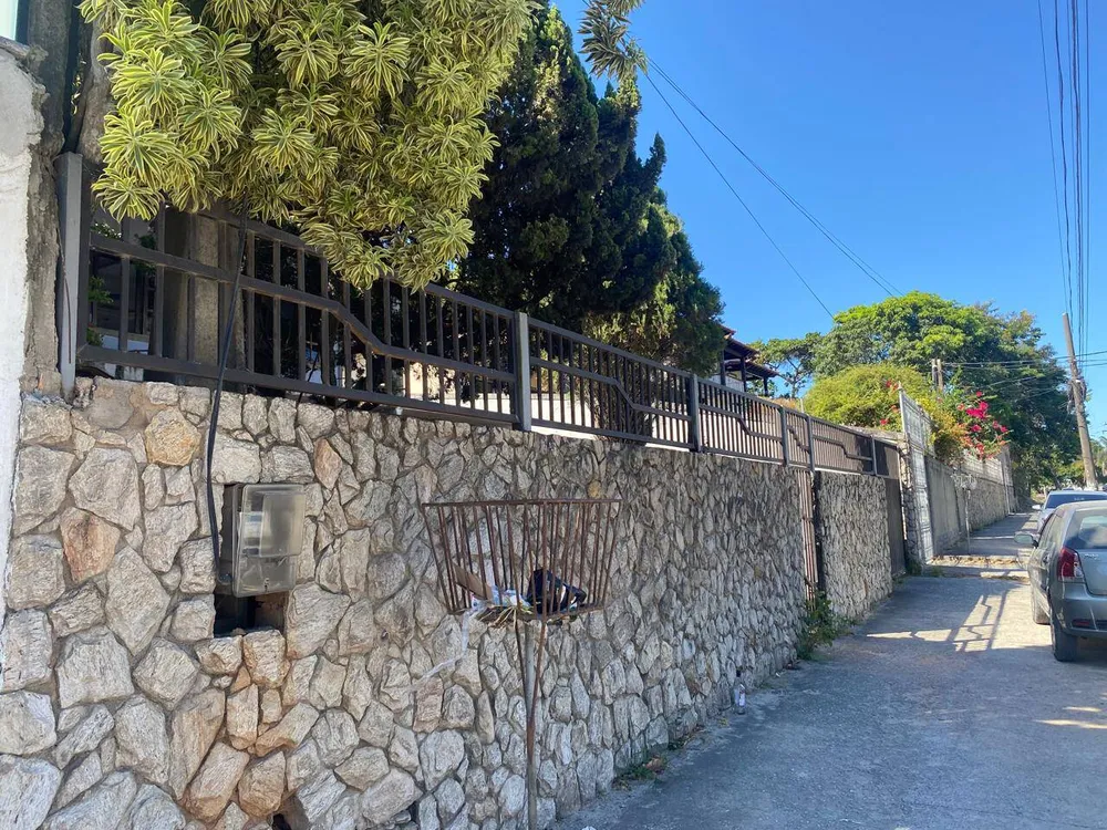 Casa, 3 quartos, 257 m² - Foto 1