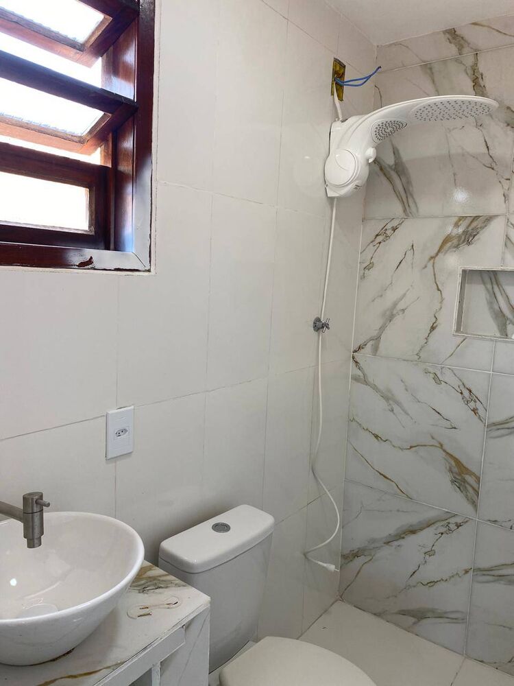 Casa à venda com 2 quartos, 51m² - Foto 1