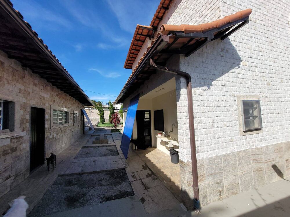Casa, 4 quartos, 200 m² - Foto 1