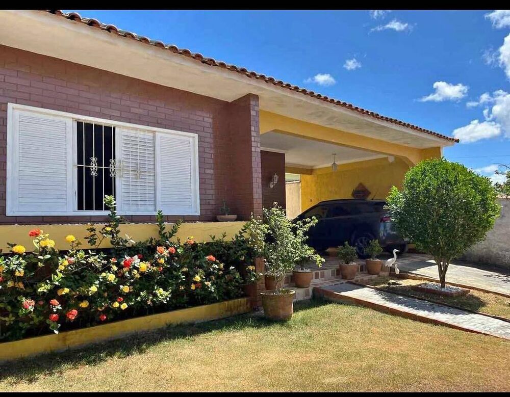 Casa, 4 quartos, 169 m² - Foto 1