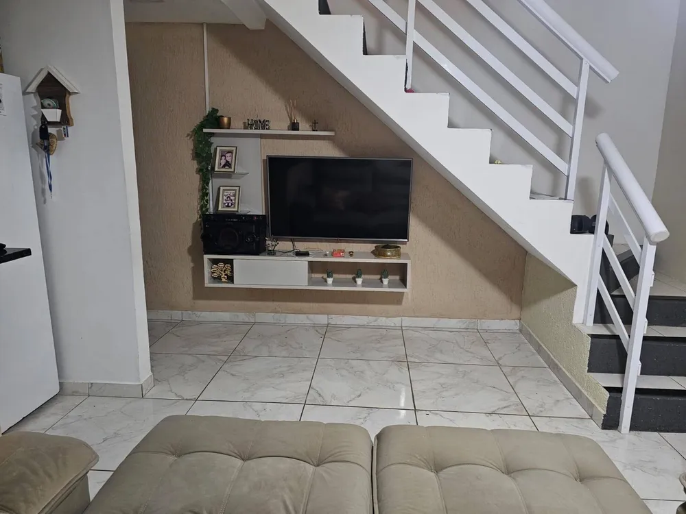 Casa, 2 quartos, 79125 m² - Foto 1