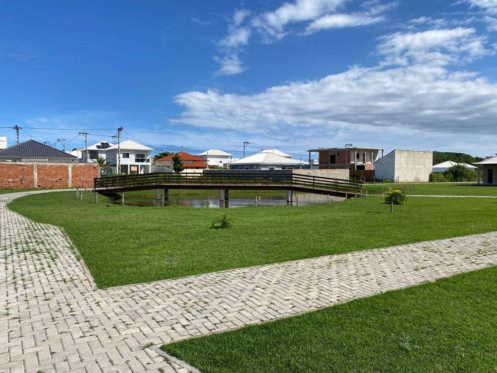 Casa à venda com 2 quartos, 101m² - Foto 3