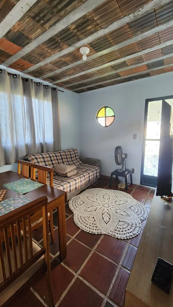 Casa, 2 quartos, 70 m² - Foto 1