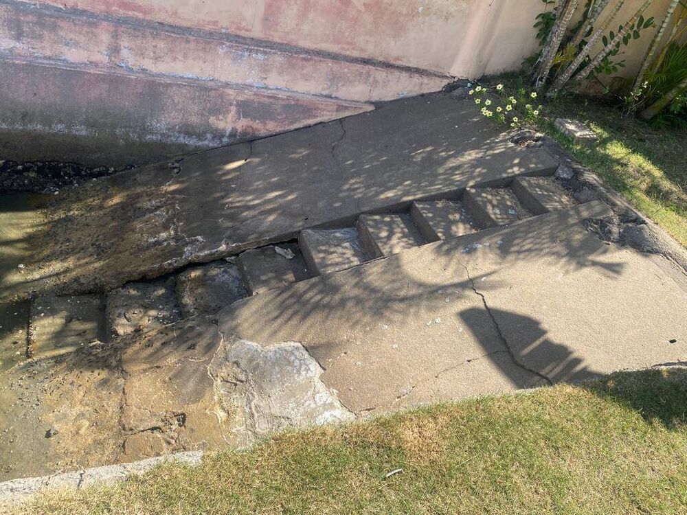 Casa, 8 quartos, 1056 m² - Foto 1