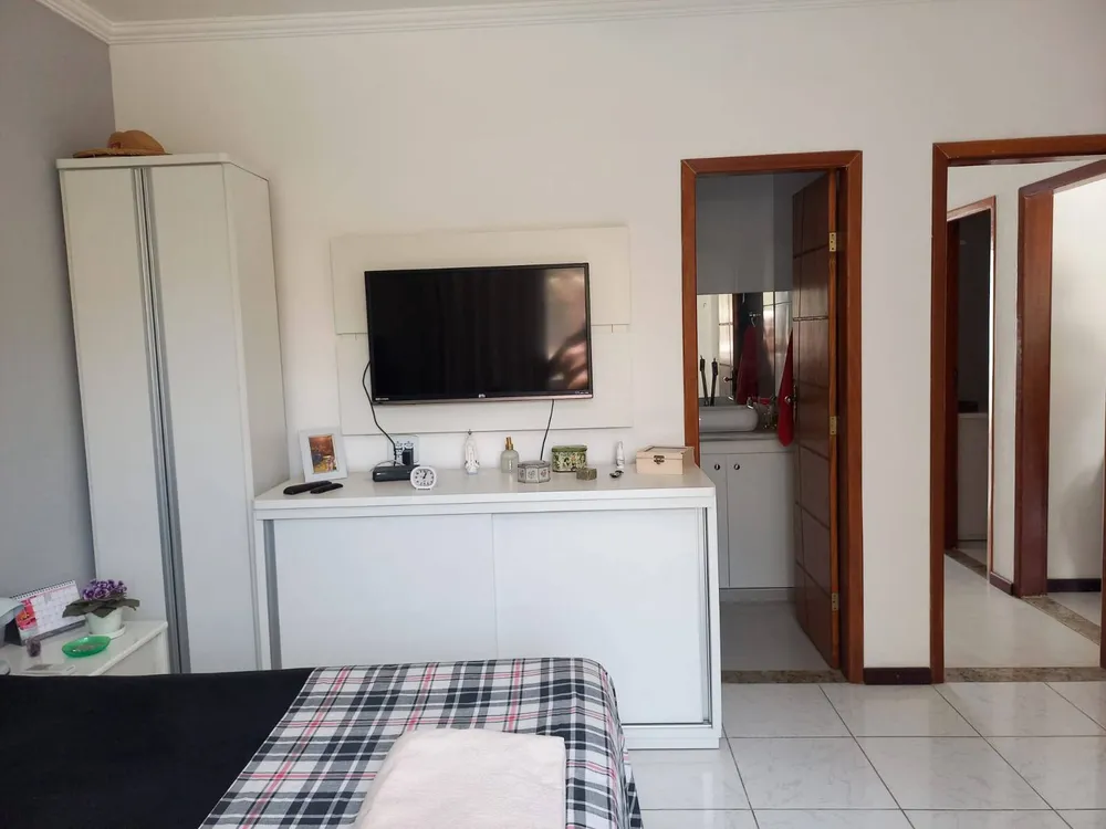 Casa, 3 quartos, 168 m² - Foto 1