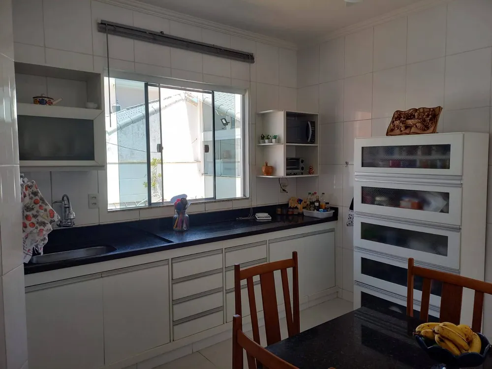 Casa, 3 quartos, 168 m² - Foto 4