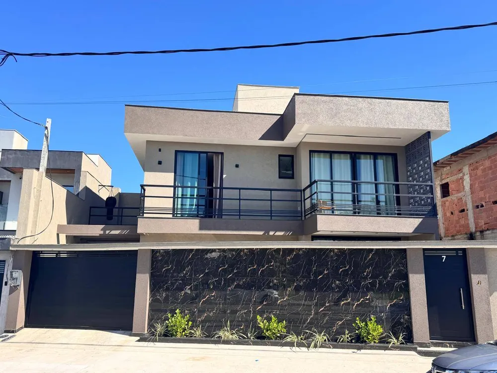 Casa, 4 quartos, 145 m² - Foto 1