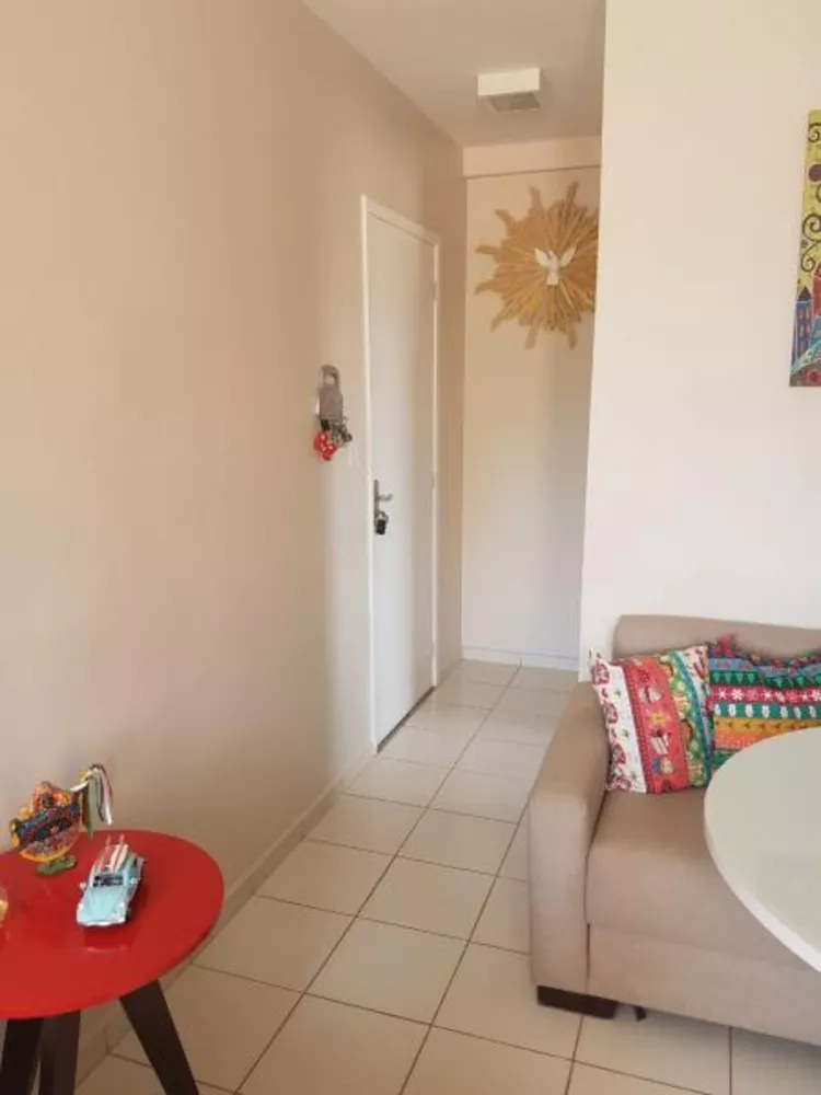 Apartamento à venda com 3 quartos - Foto 2