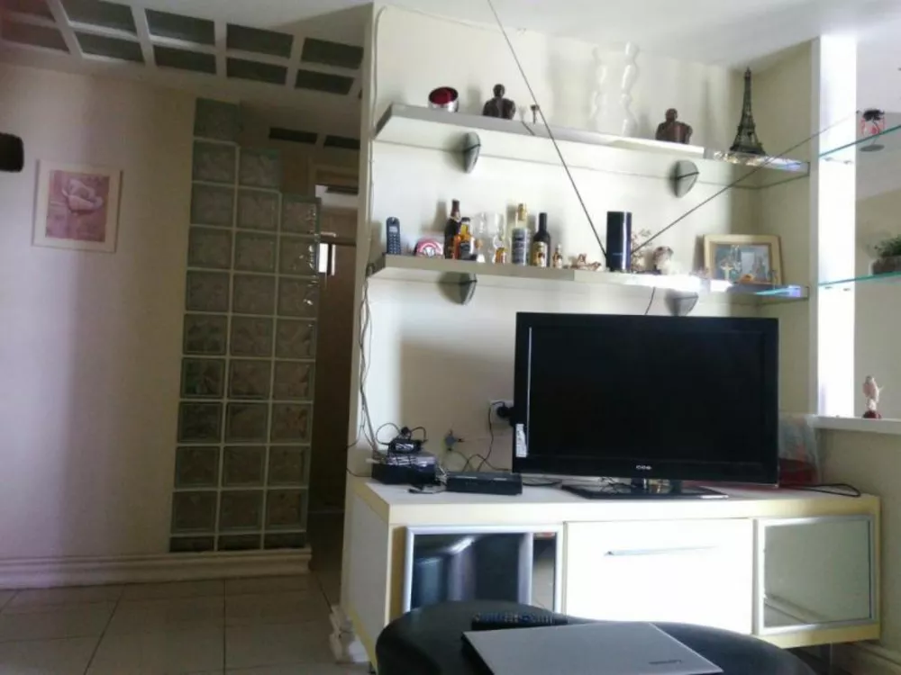 Apartamento à venda com 3 quartos - Foto 6