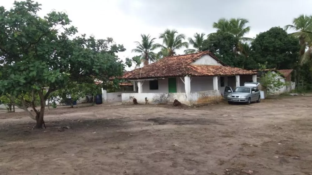 Chácara à venda com 2 quartos, 13500m² - Foto 1