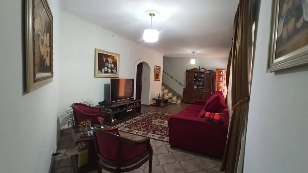 Sobrado, 3 quartos, 221 m² - Foto 2
