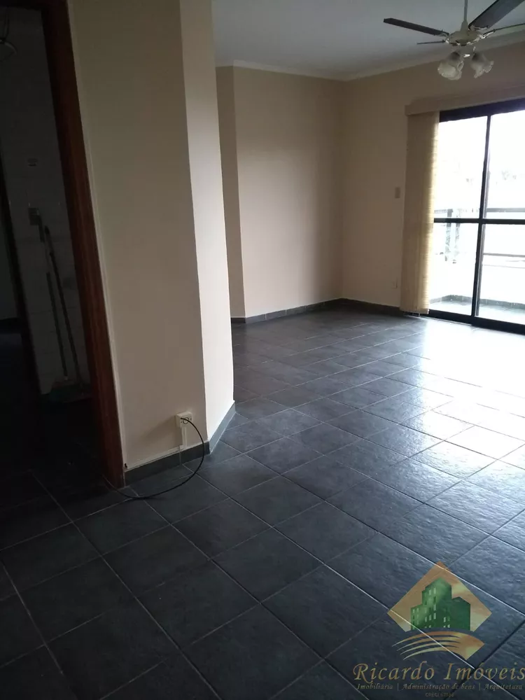 Apartamento à venda com 2 quartos, 80m² - Foto 1