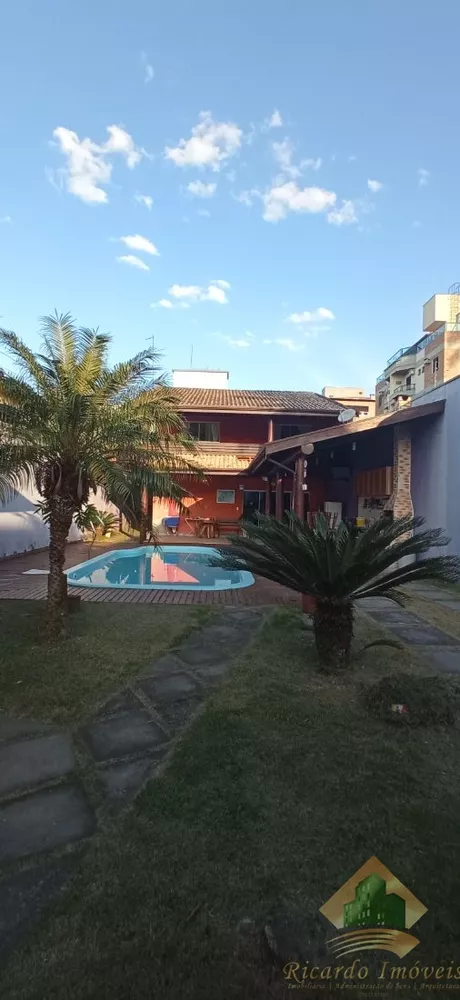 Casa à venda com 4 quartos, 170m² - Foto 2