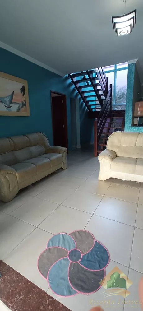 Casa à venda com 4 quartos, 170m² - Foto 3