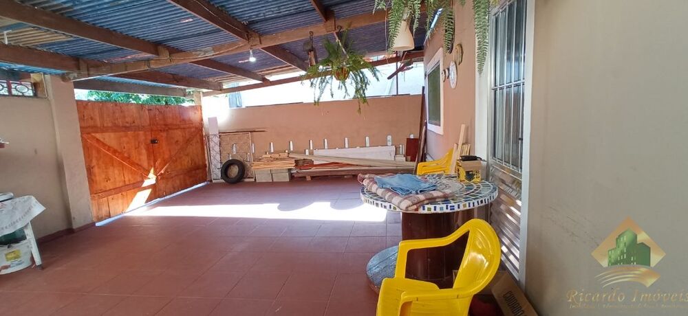 Casa, 4 quartos, 180 m² - Foto 2