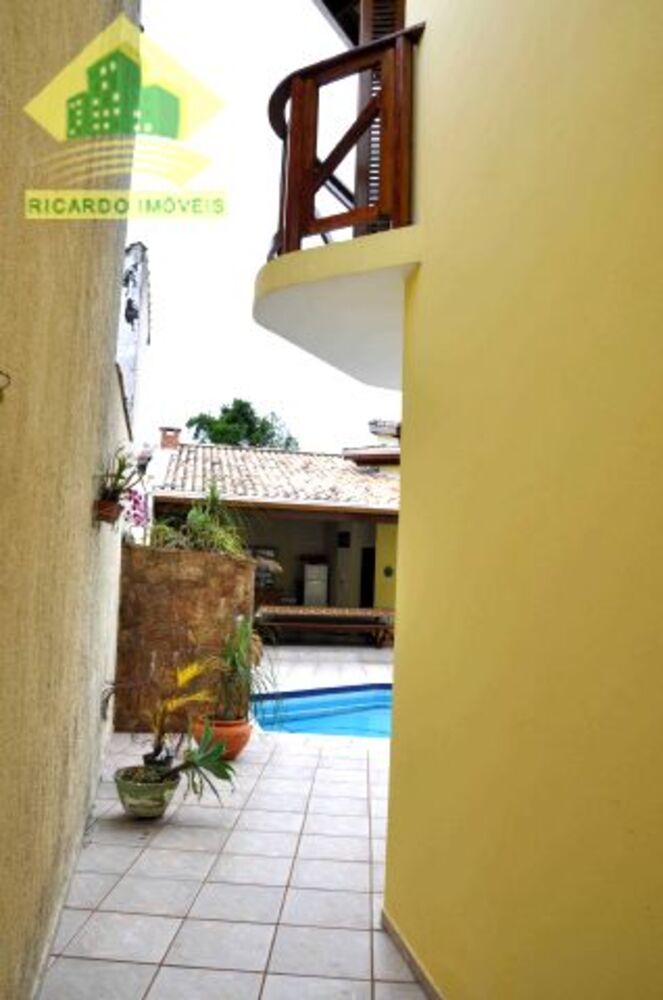Casa, 6 quartos, 375 m² - Foto 4