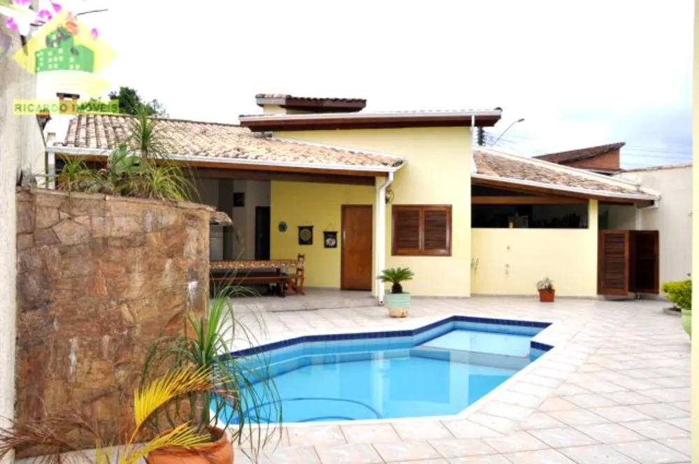 Casa, 6 quartos, 375 m² - Foto 2