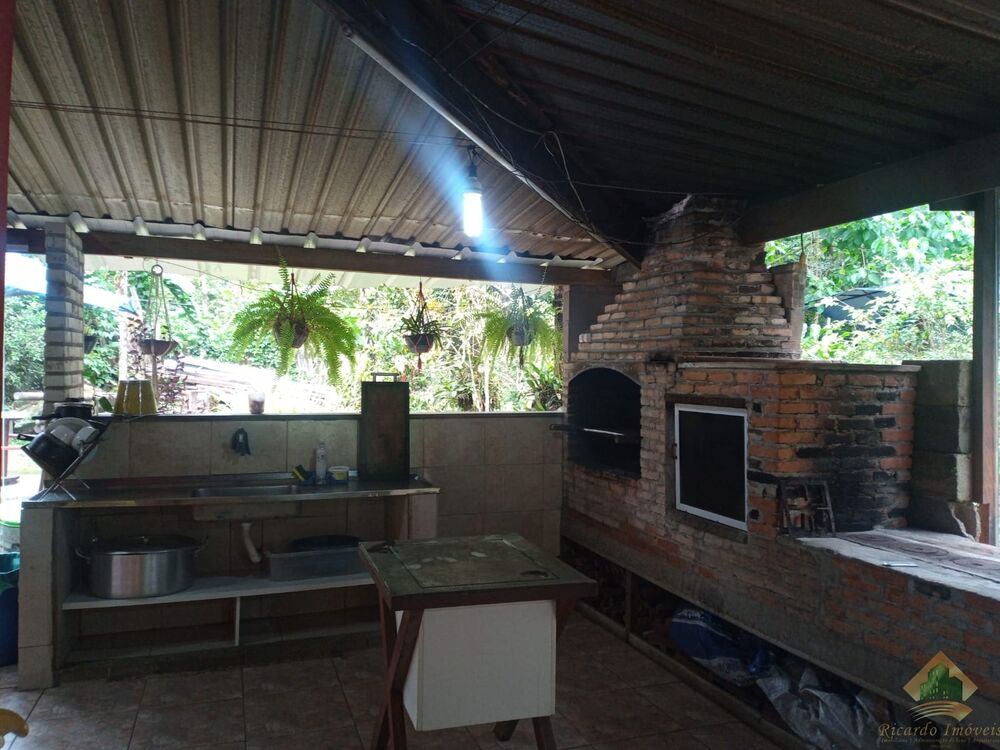 Chácara à venda com 4 quartos, 160m² - Foto 2