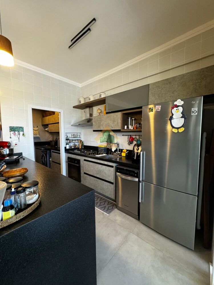 Apartamento à venda com 3 quartos, 179m² - Foto 5