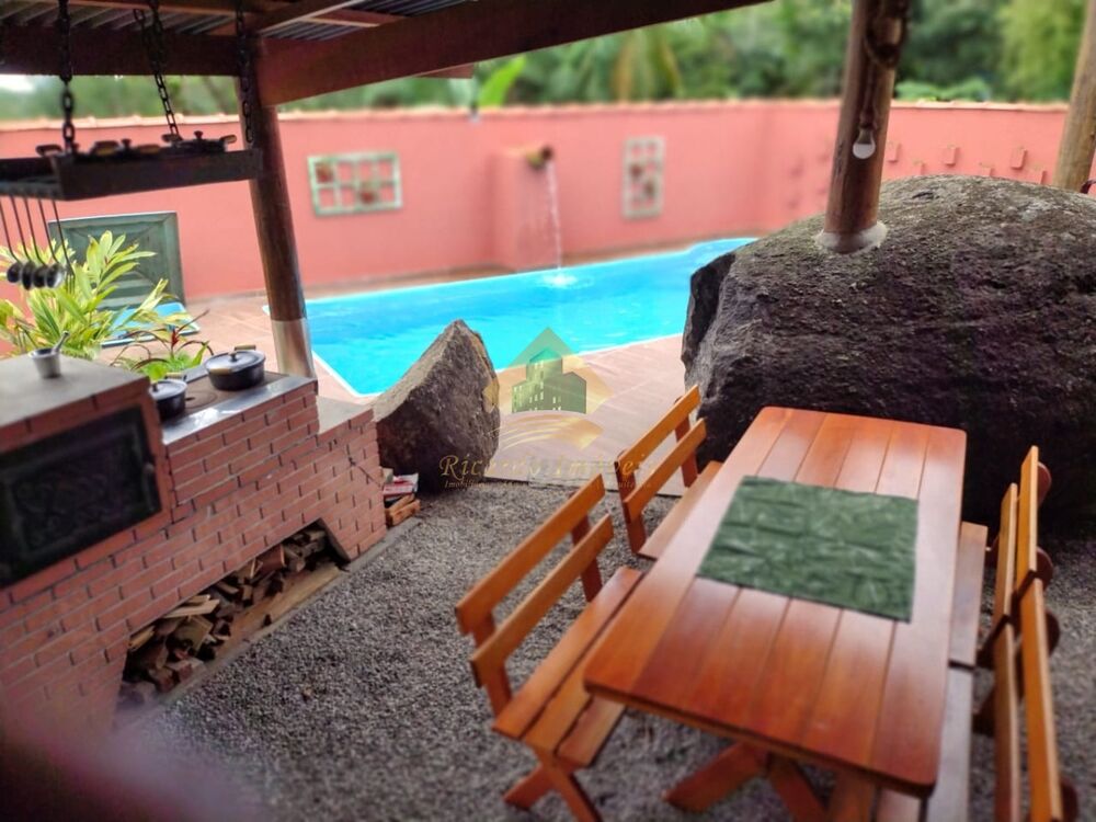 Casa, 2 quartos, 300 m² - Foto 1