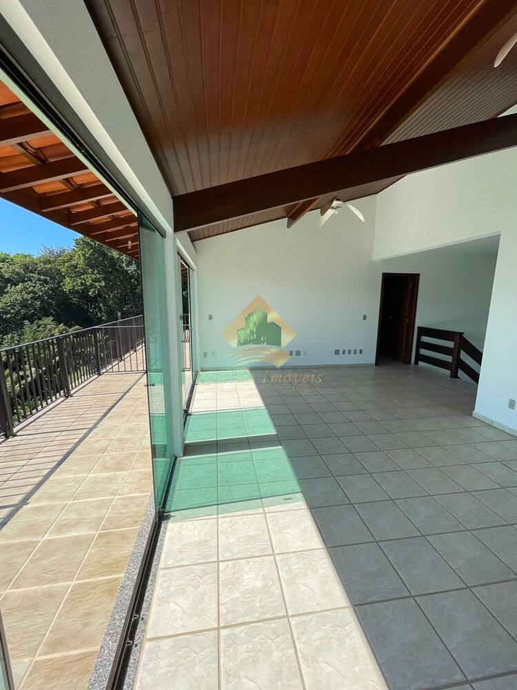 Casa, 3 quartos, 227 m² - Foto 3