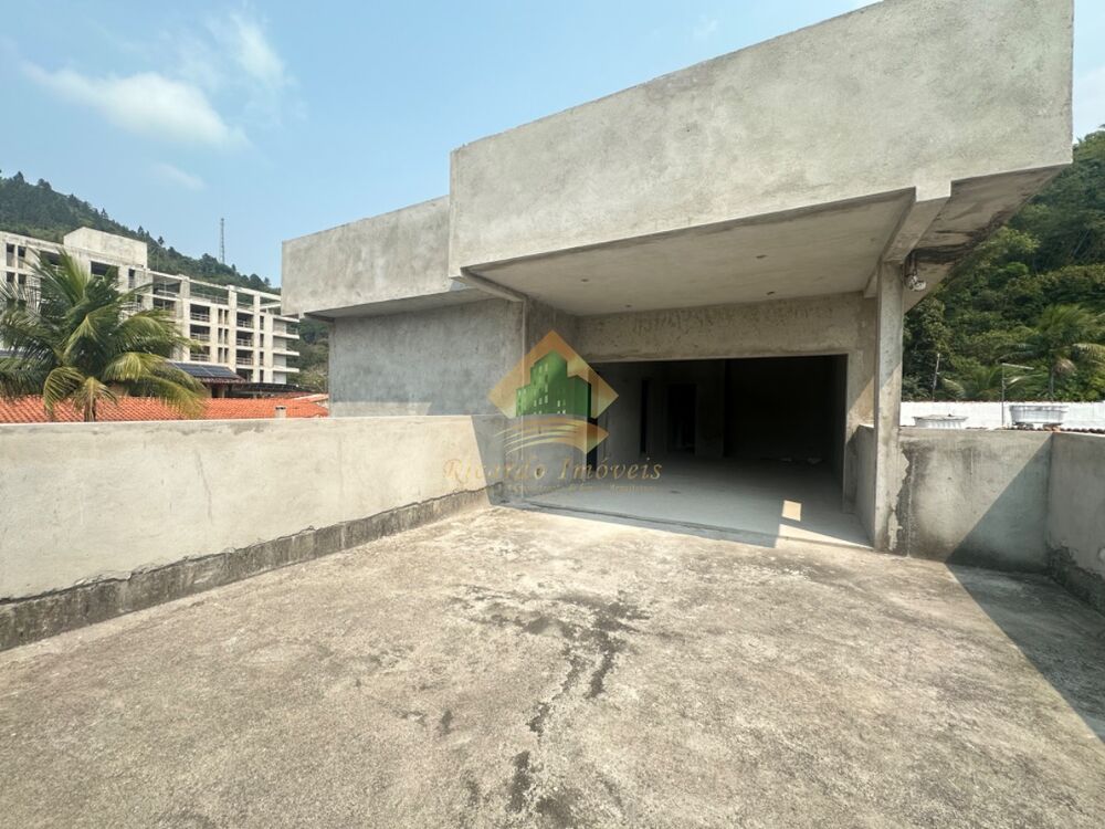 Casa à venda com 4 quartos, 320m² - Foto 15
