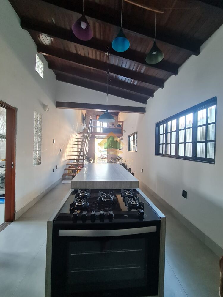 Casa à venda com 5 quartos, 181m² - Foto 24