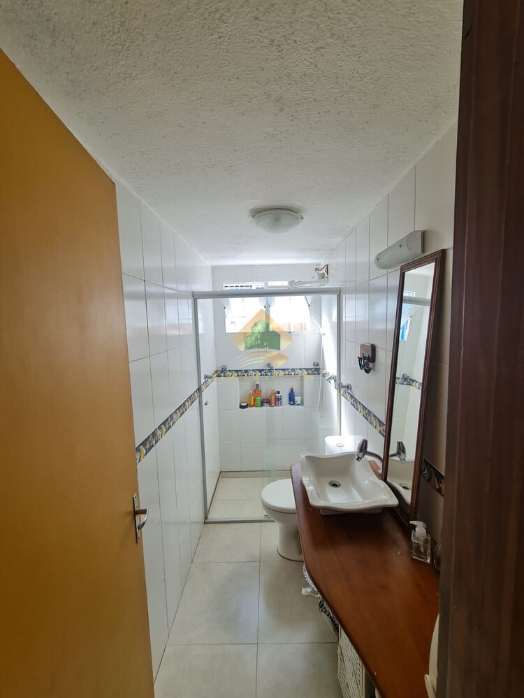 Casa à venda com 5 quartos, 181m² - Foto 17
