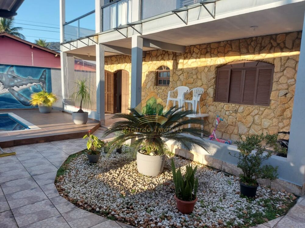 Casa à venda com 5 quartos, 325m² - Foto 4