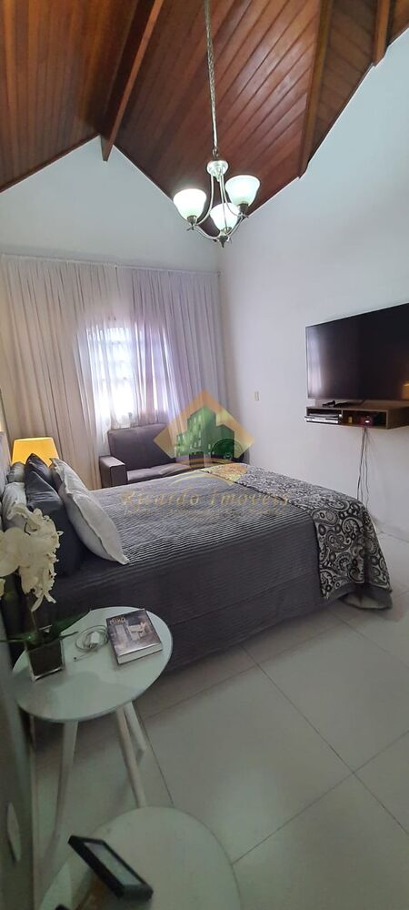 Casa, 4 quartos, 170 m² - Foto 1