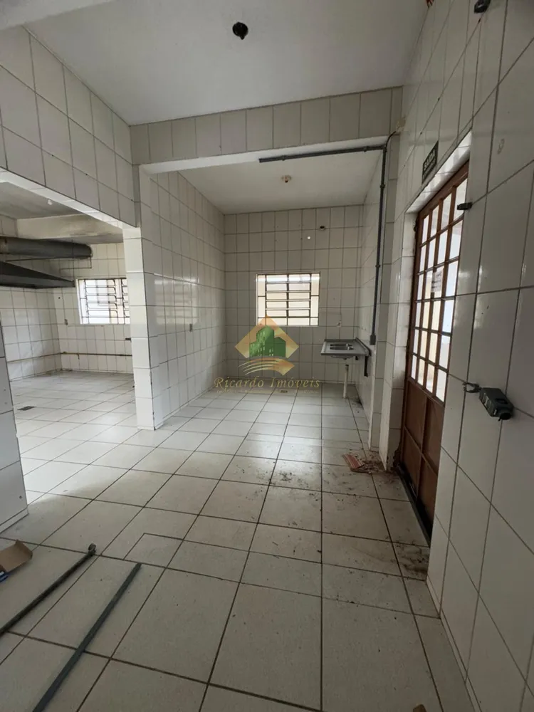 Casa, 5 quartos, 210 m² - Foto 9