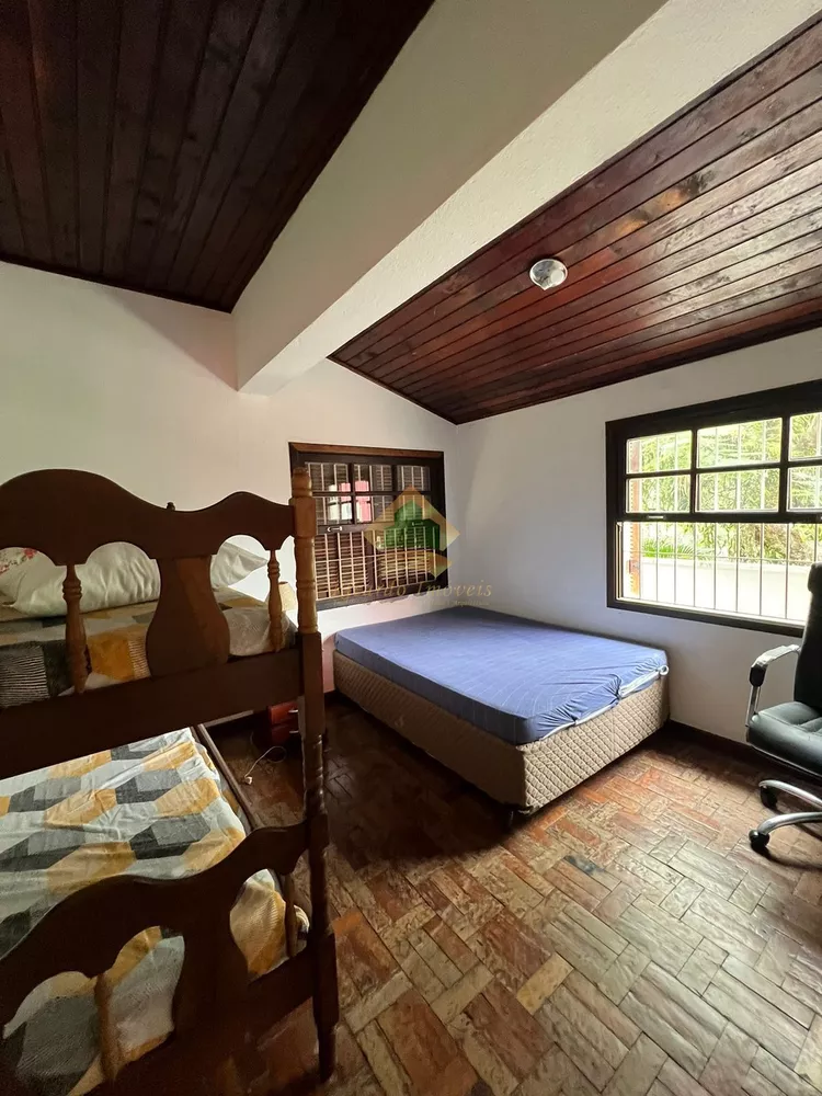 Casa, 4 quartos, 182 m² - Foto 2
