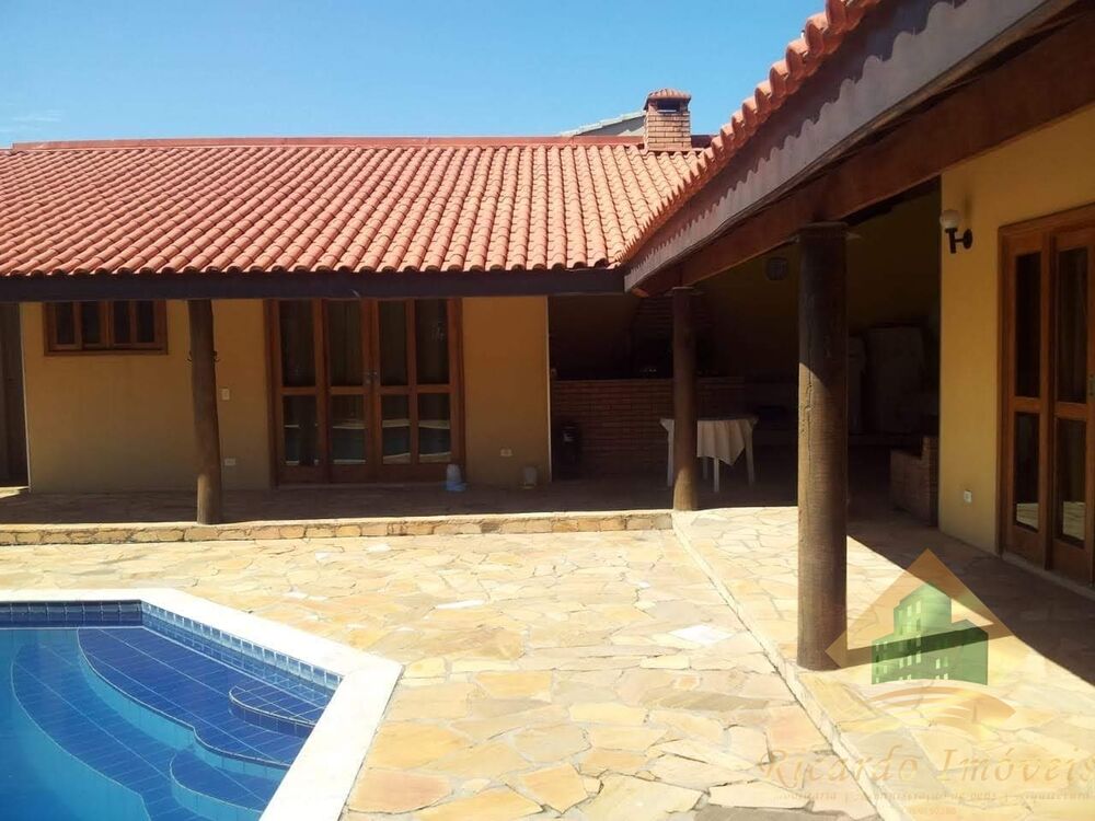 Chácara, 4 quartos, 1020 m² - Foto 1