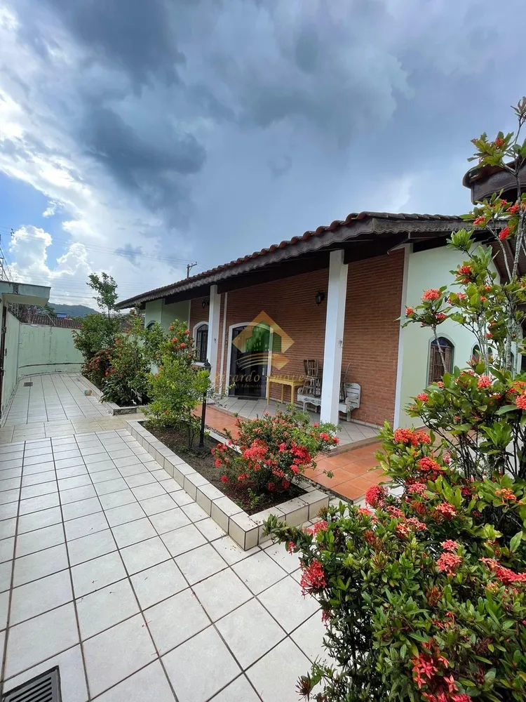 Casa, 3 quartos, 214 m² - Foto 5