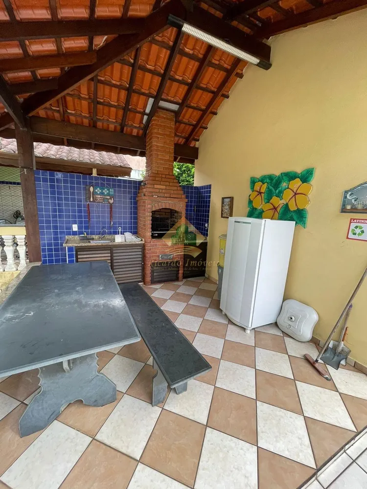 Casa, 3 quartos, 214 m² - Foto 1