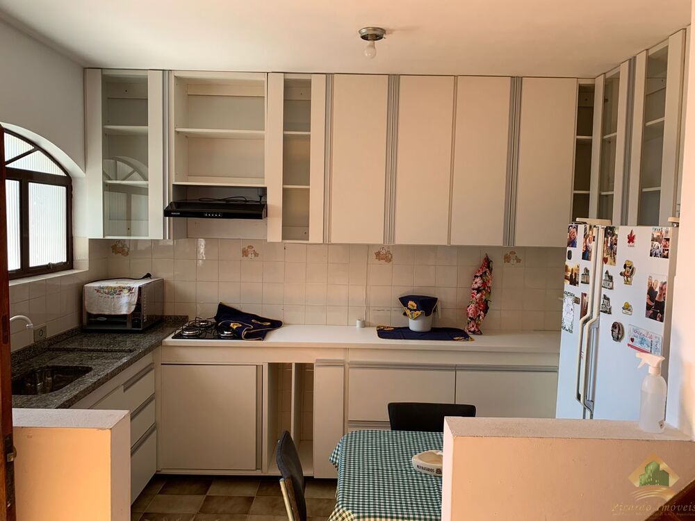 Casa, 4 quartos, 200 m² - Foto 1