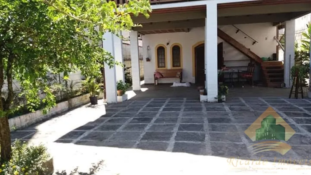 Casa, 3 quartos, 200 m² - Foto 1