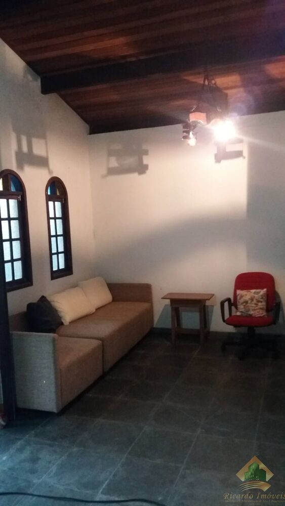 Casa, 3 quartos, 200 m² - Foto 1