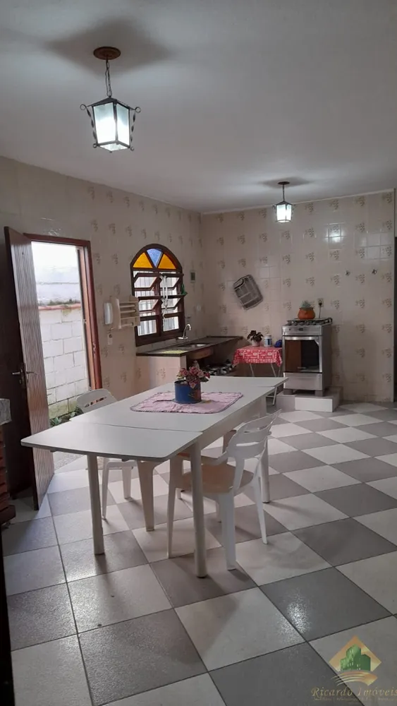 Casa, 3 quartos, 200 m² - Foto 2