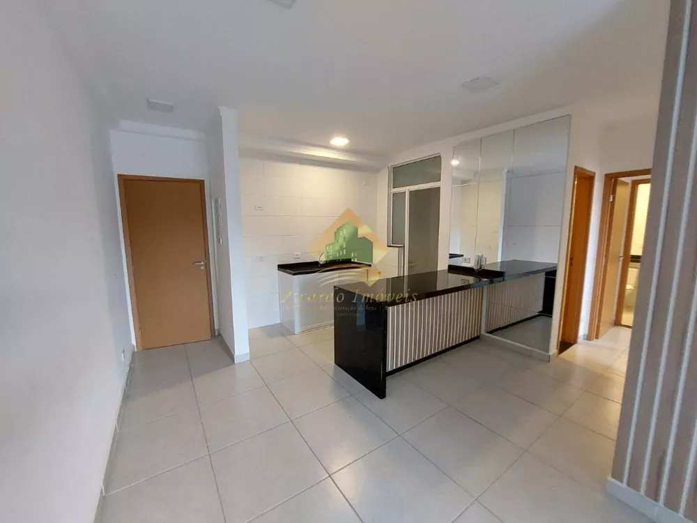 Apartamento à venda com 2 quartos, 67m² - Foto 2