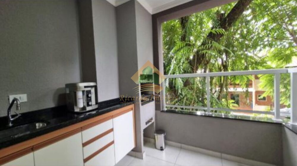 Apartamento à venda com 2 quartos, 65m² - Foto 1