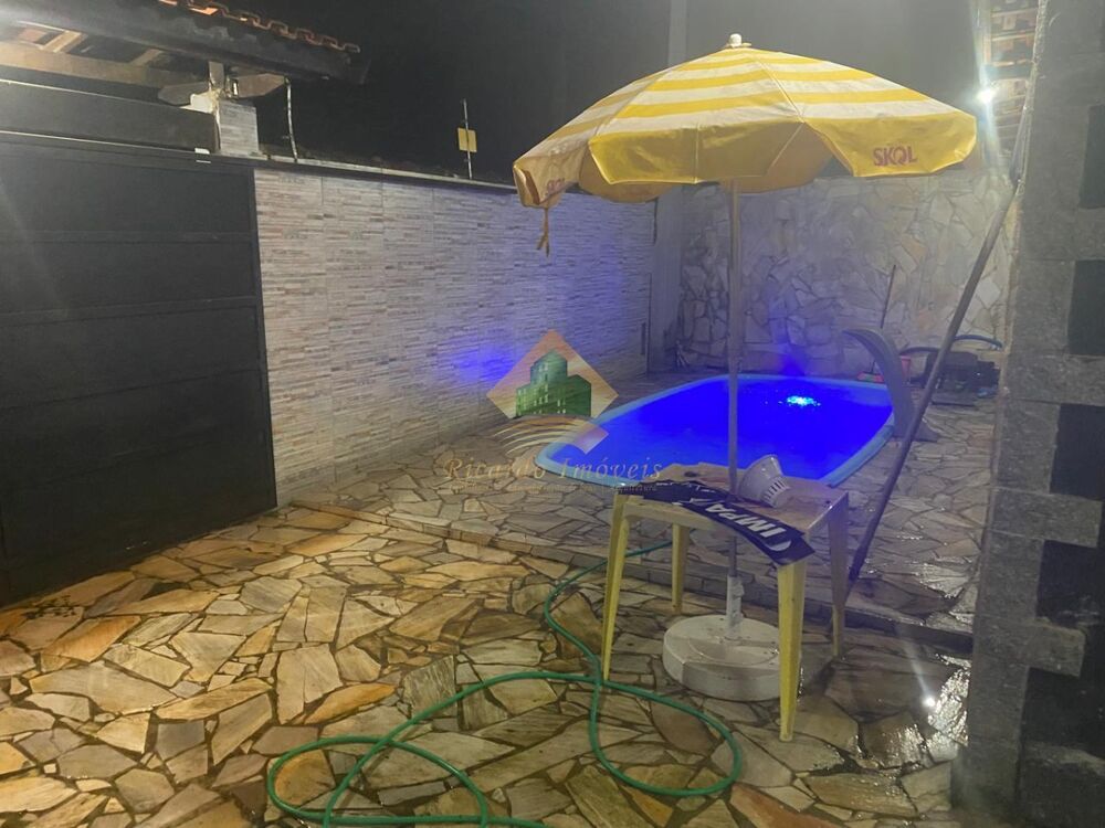 Casa, 2 quartos, 158 m² - Foto 1
