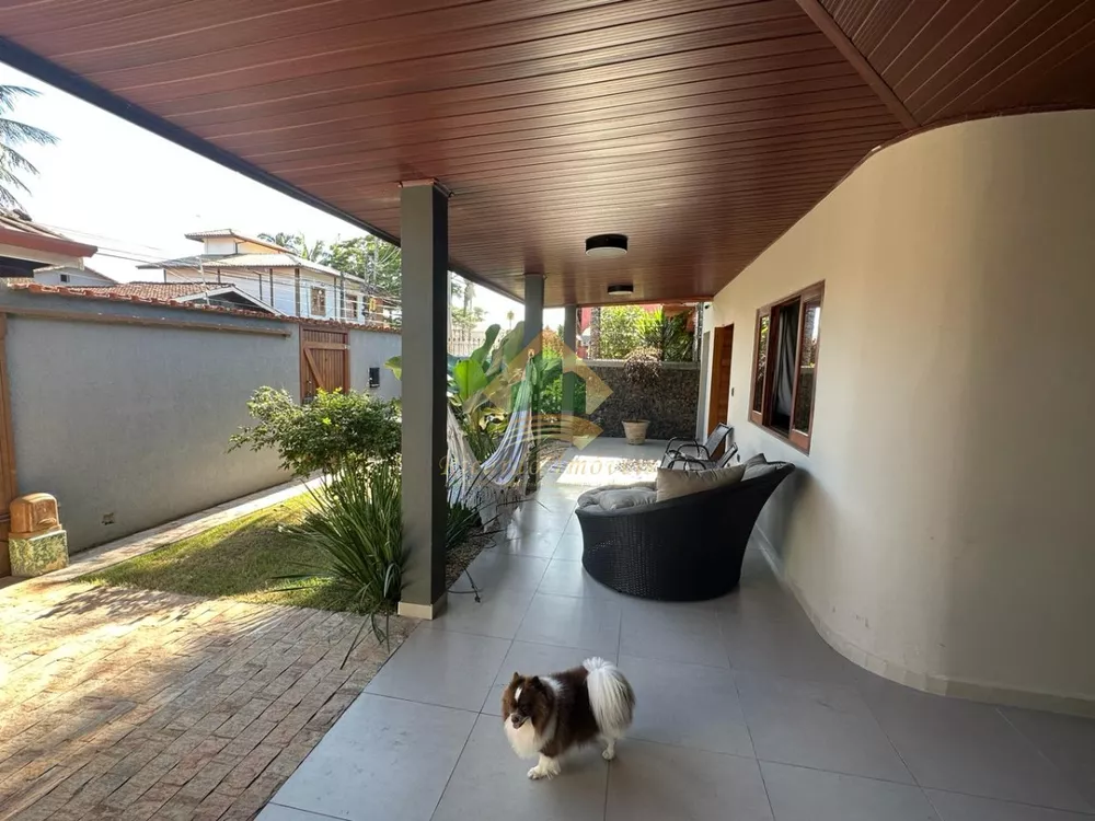 Casa à venda com 3 quartos, 204m² - Foto 2