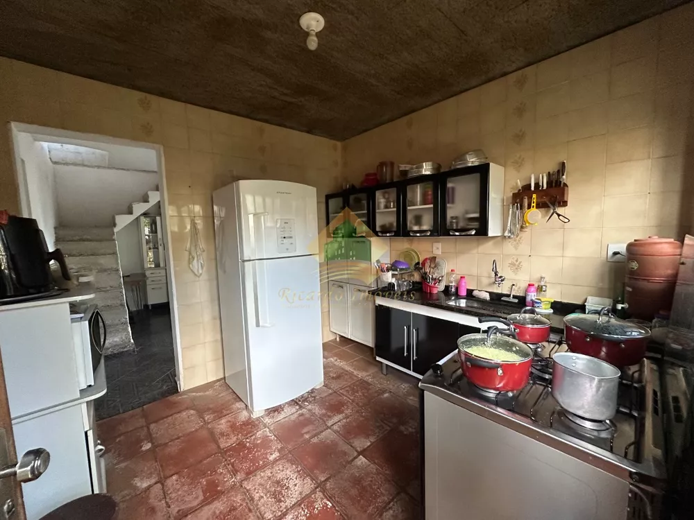 Casa, 4 quartos, 360 m² - Foto 1