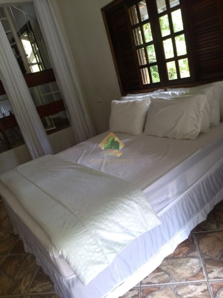 Casa à venda com 2 quartos, 380m² - Foto 2