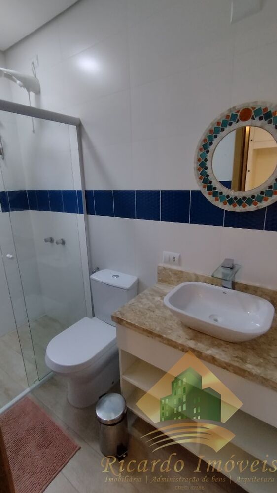 Casa, 3 quartos, 228 m² - Foto 1