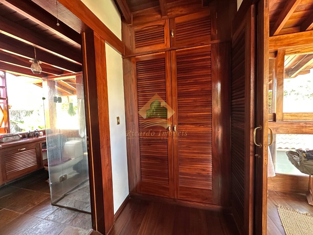 Casa à venda com 4 quartos, 146m² - Foto 3