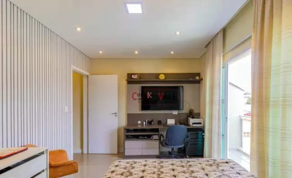 Sobrado, 3 quartos, 219 m² - Foto 3